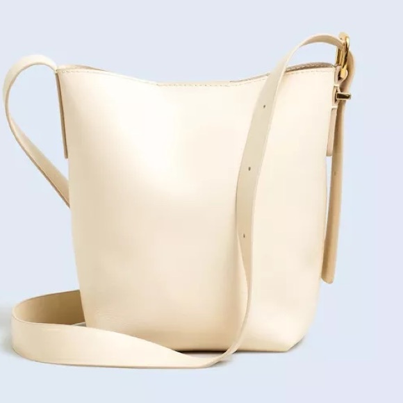 Madewell Handbags - Essential Mini Bucket Tote
